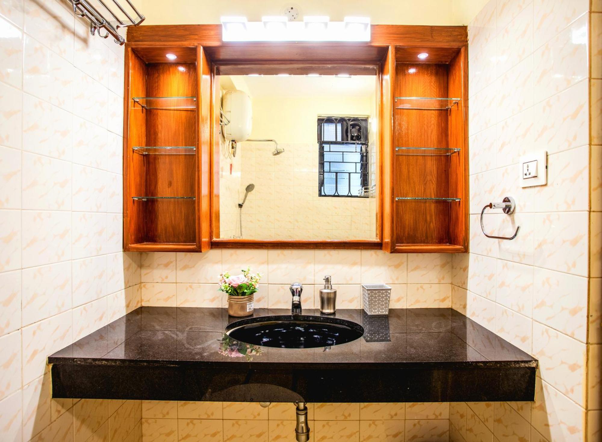 'Golden Sea Pearl' 1 Bhk Beach Apartment 比纳里姆 外观 照片